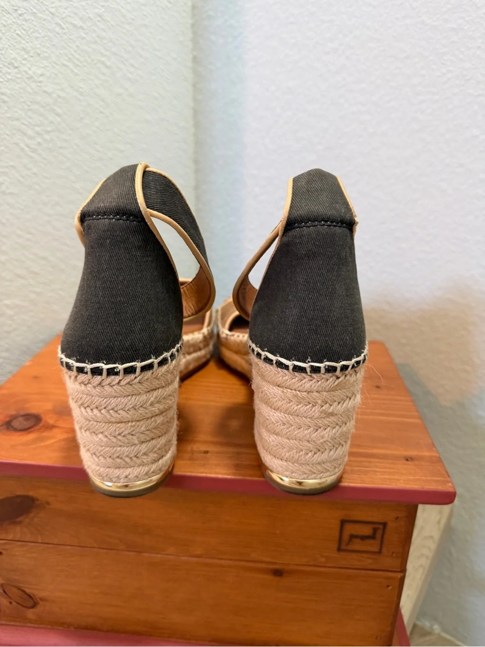 Franco sarto wedge, sz 8.5 us